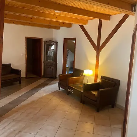 Holiday home Goldapartman *