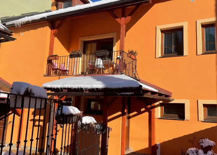 Semesterbostad Goldapartman Banská Štiavnica